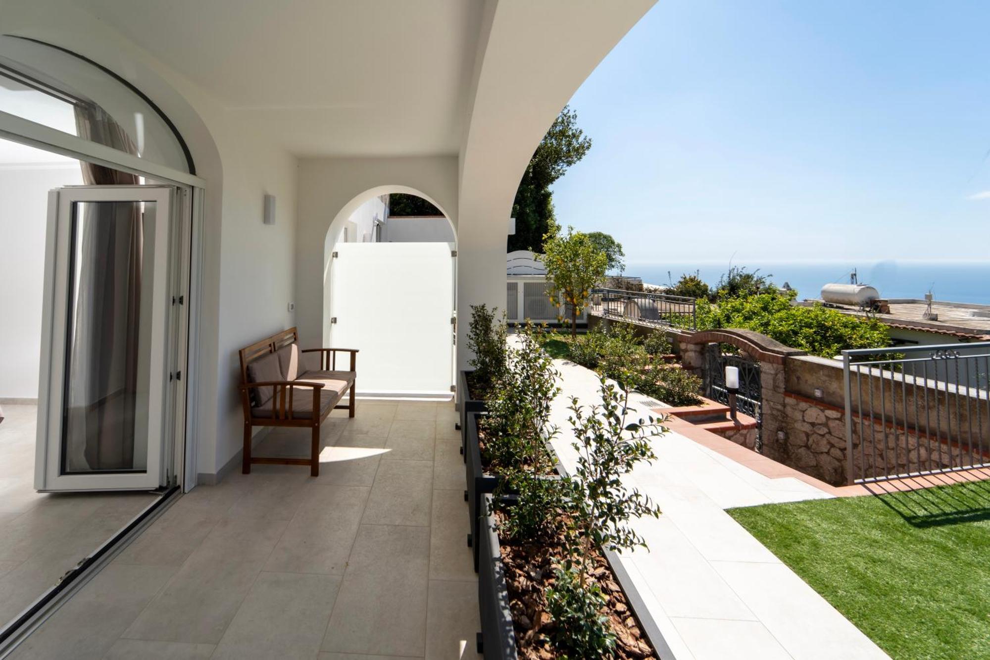 アナカプリ La Minucciola Capri Bed & Breakfast エクステリア 写真